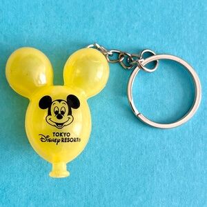 DISNEY PARKS Tokyo Disney Resort - YELLOW Mickey Mouse Balloon Keychain